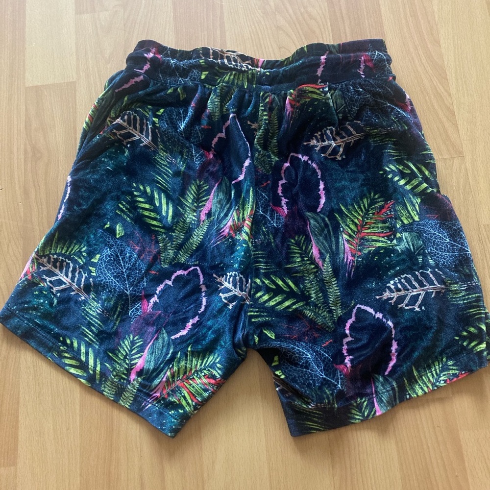 asos velour shorts